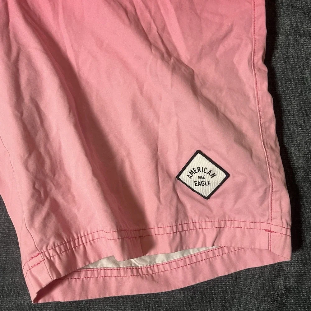 American Eagle Two-Toned Pink Ombré Men's Board Shorts Size Small